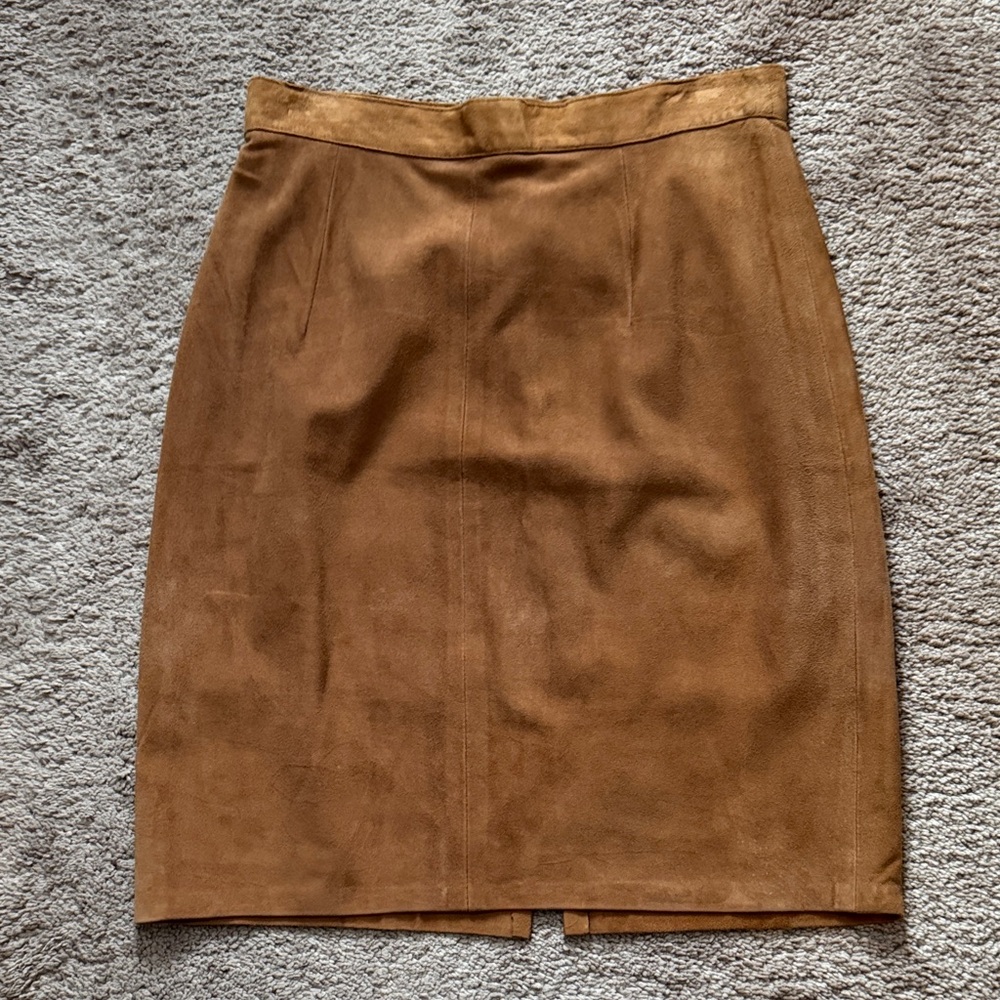 Vera Pelle Cognac Italian Suede Skirt. Size 30.